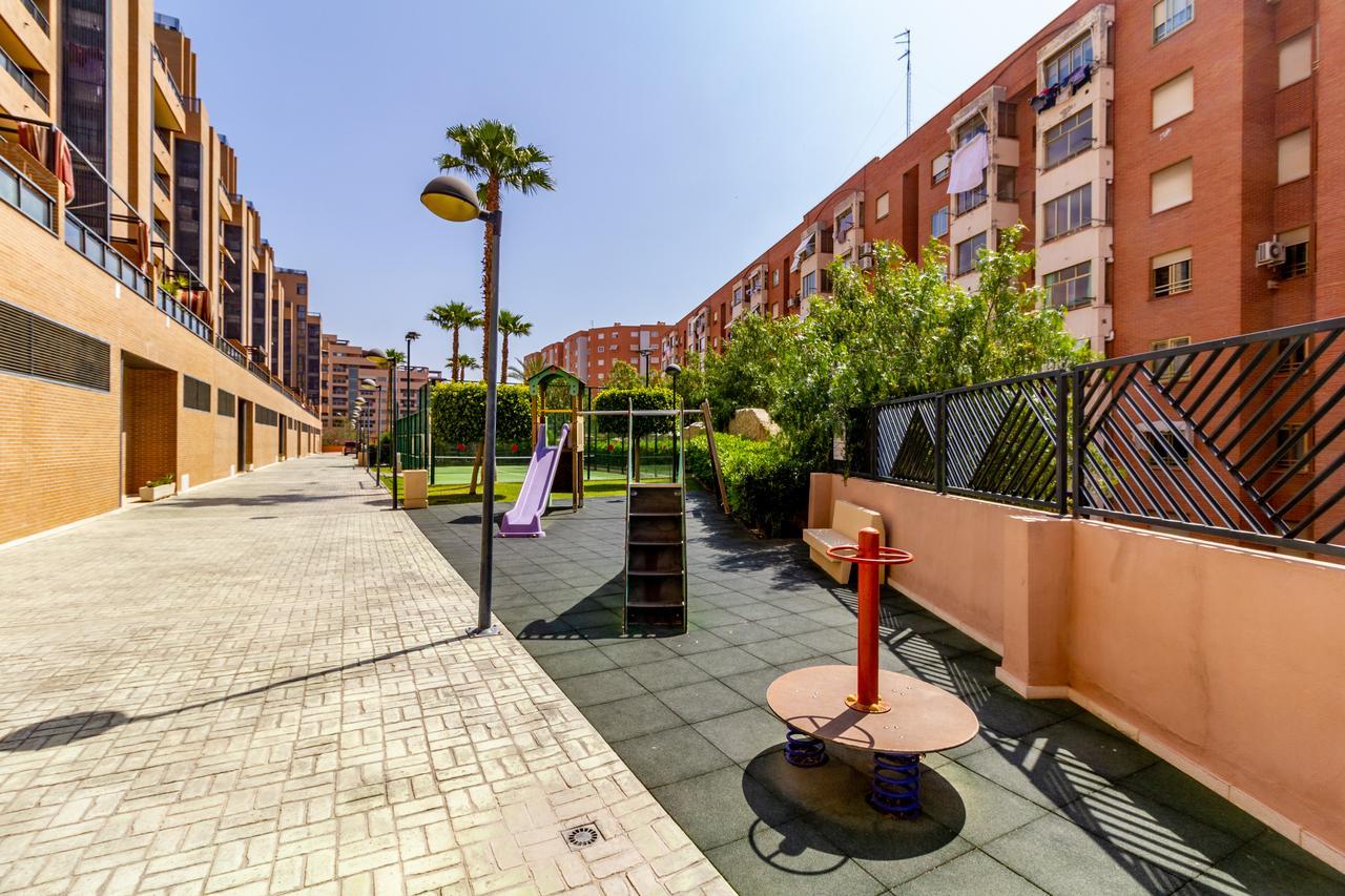 شقة لقنت  في Realrent Puertomar المظهر الخارجي الصورة