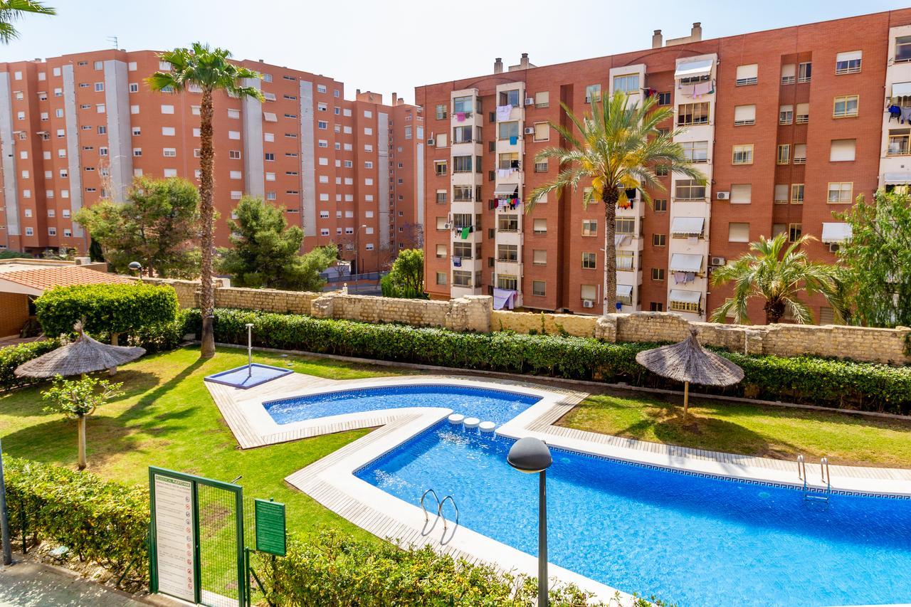 شقة لقنت  في Realrent Puertomar المظهر الخارجي الصورة