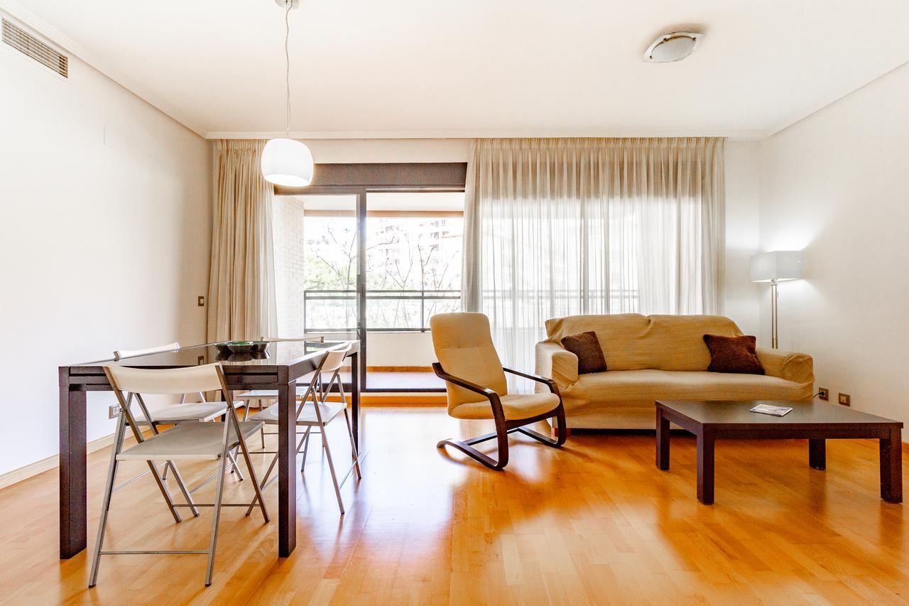 شقة لقنت  في Realrent Puertomar المظهر الخارجي الصورة